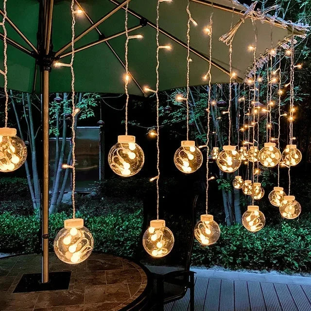 Ghirlanda luminosa da esterno impermeabile con lampadine LED solari | elesira
