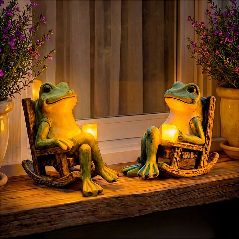 Solar Garden Frog Figurine - Warm White LED Light - Automatic Dusk Switch | elesira