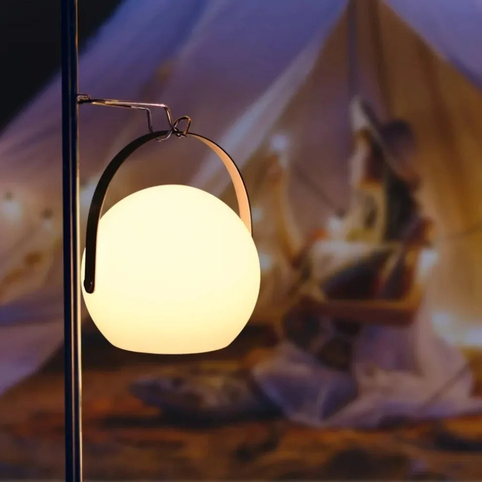 مصباح طاولة LED لاسلكي VersaGlow مع جهاز تحكم عن بُعد | elesira