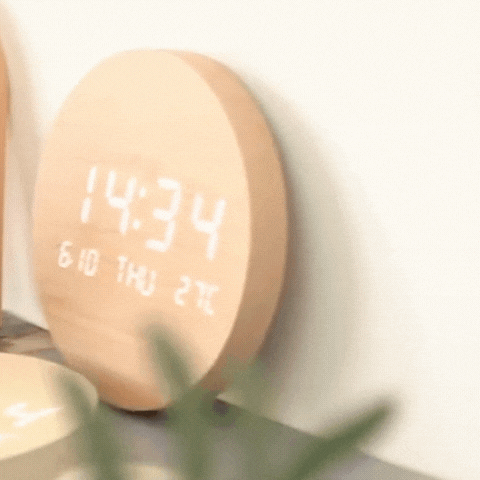 Elegante orologio da parete minimalista per un arredamento contemporaneo | elesira