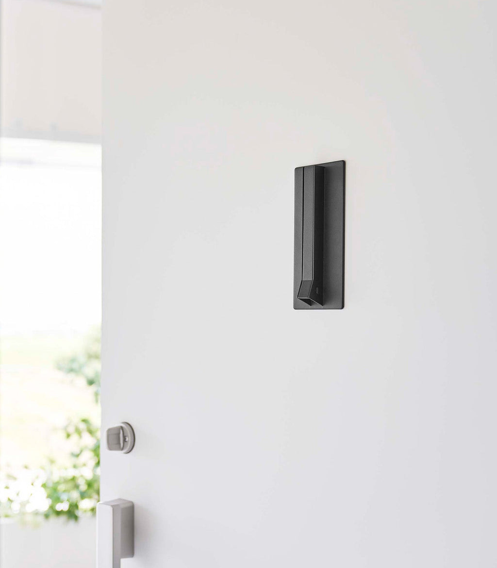 Pladsbesparende sammenfoldelig krog med magnetisk design | elesira