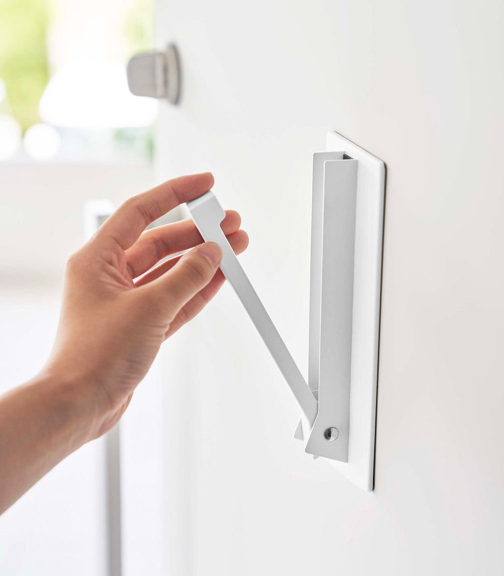 Pladsbesparende sammenfoldelig krog med magnetisk design | elesira