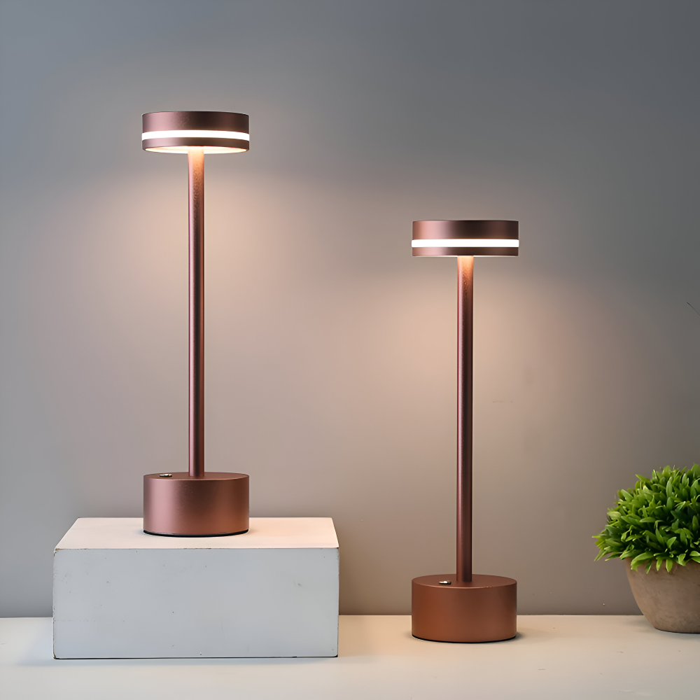 LumaTouch | Genopladelig bordlampe med touchaktivering og dæmpbar LED | elesira