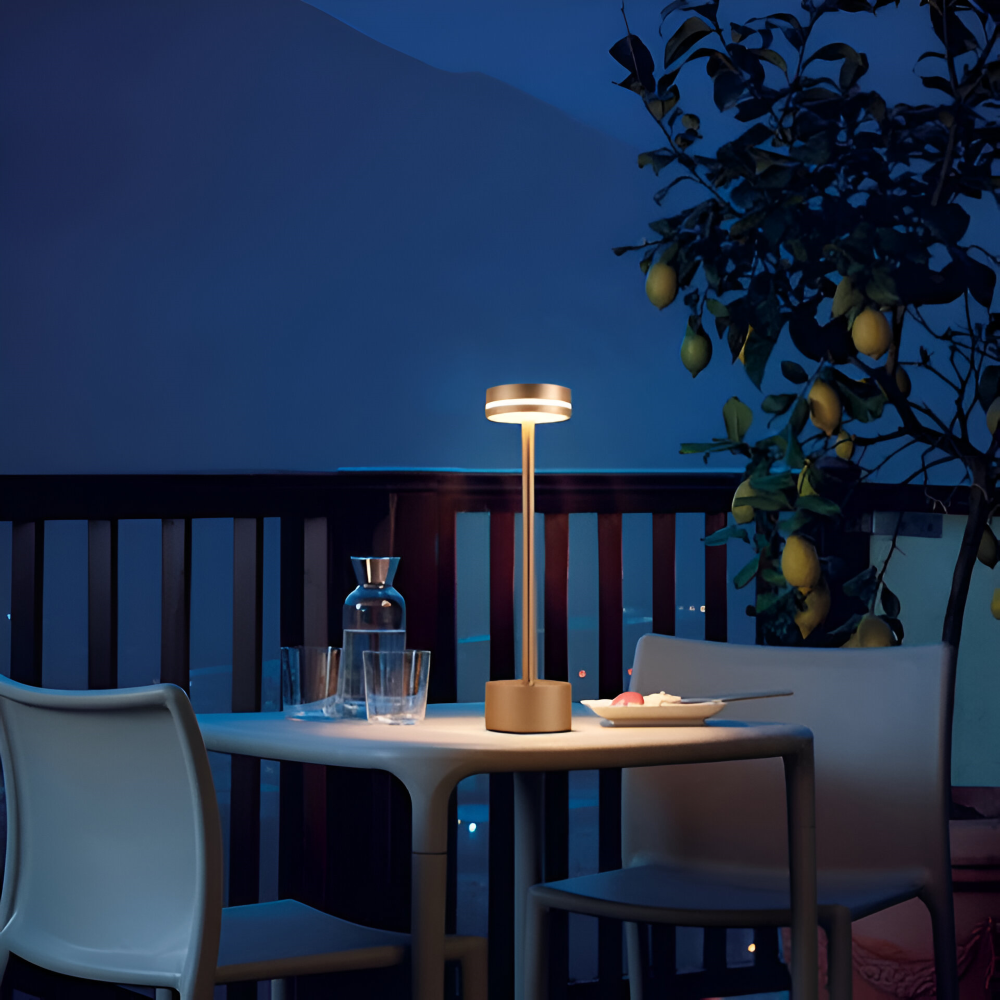 LumaTouch | Genopladelig bordlampe med touchaktivering og dæmpbar LED | elesira