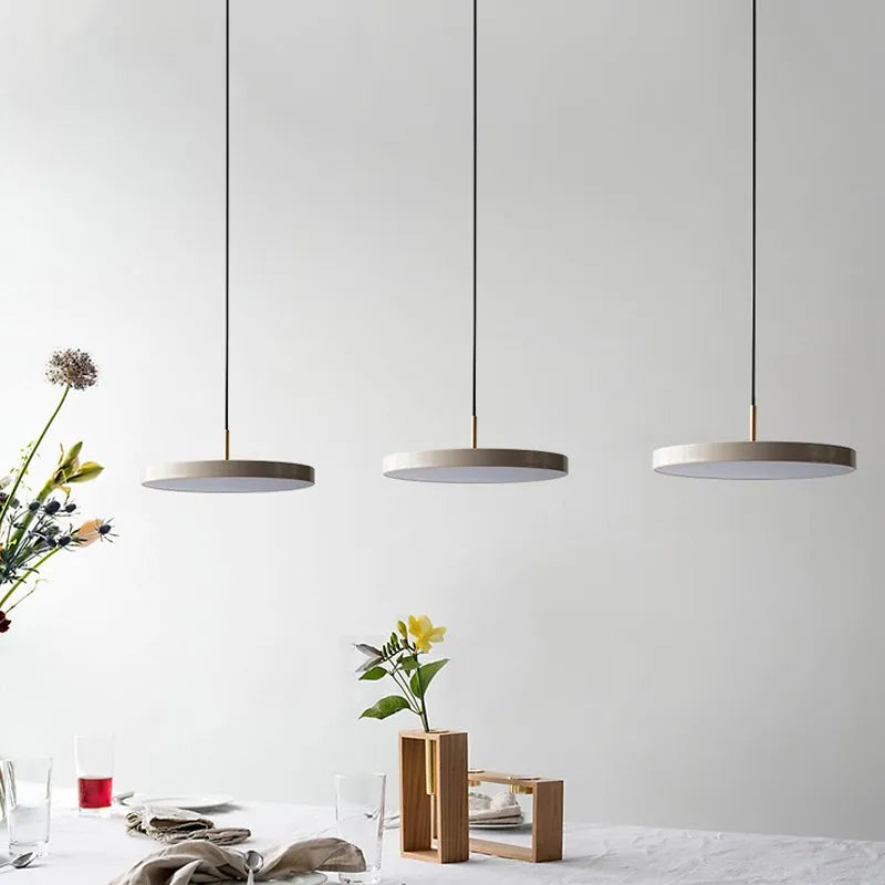 Sleek LED Hanging Light with Customizable Height – Ideal for Modern Spaces | elesira