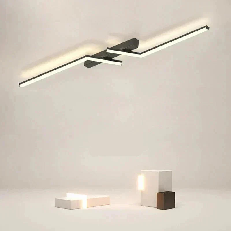 Stilfuld LED-loftslampe til planmontering for ubesværet elegance | elesira