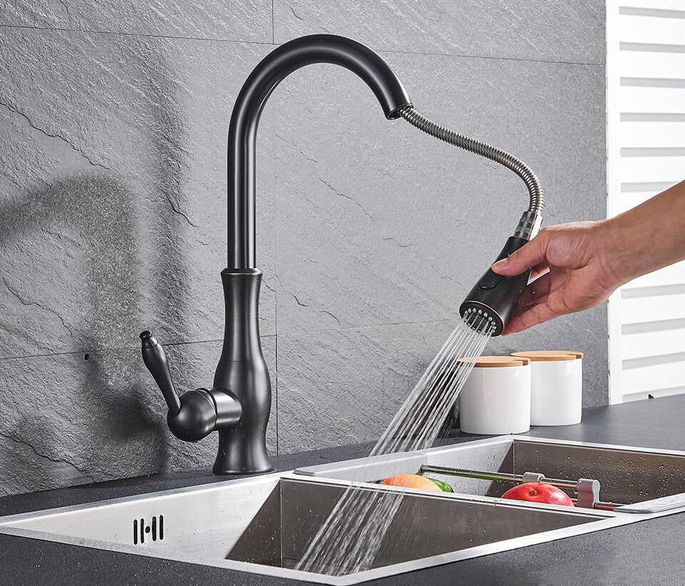 Sleek Pull-Down Kitchen Faucet with Reachable Spray Head | elesira
