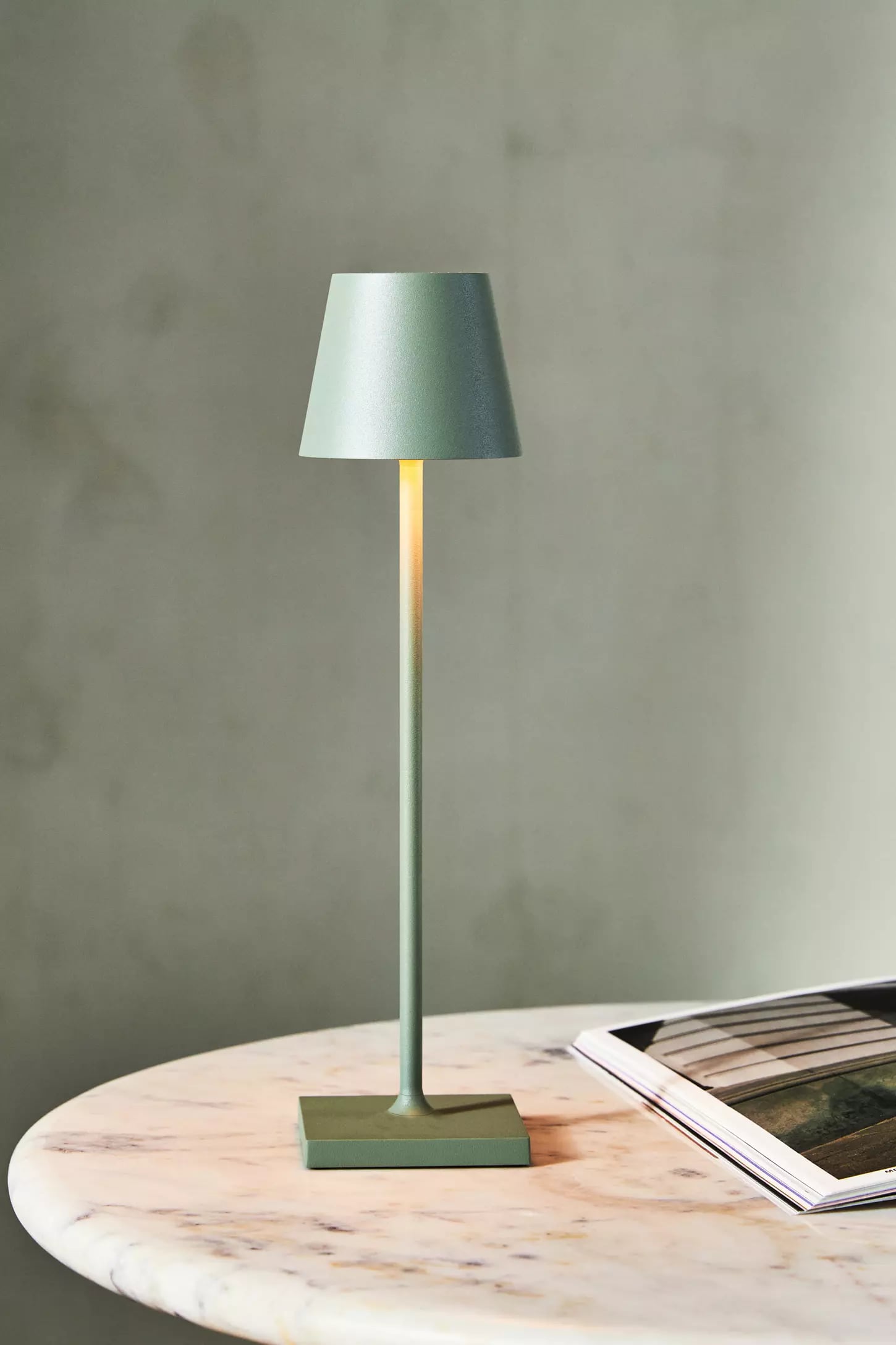 Lámpara de mesa portátil MP ozzie | elesira