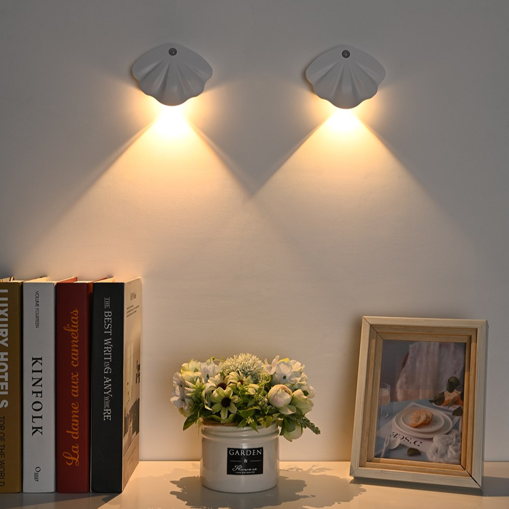 Lampe LED intelligente à détection de mouvement - rechargeable et polyvalente | elesira