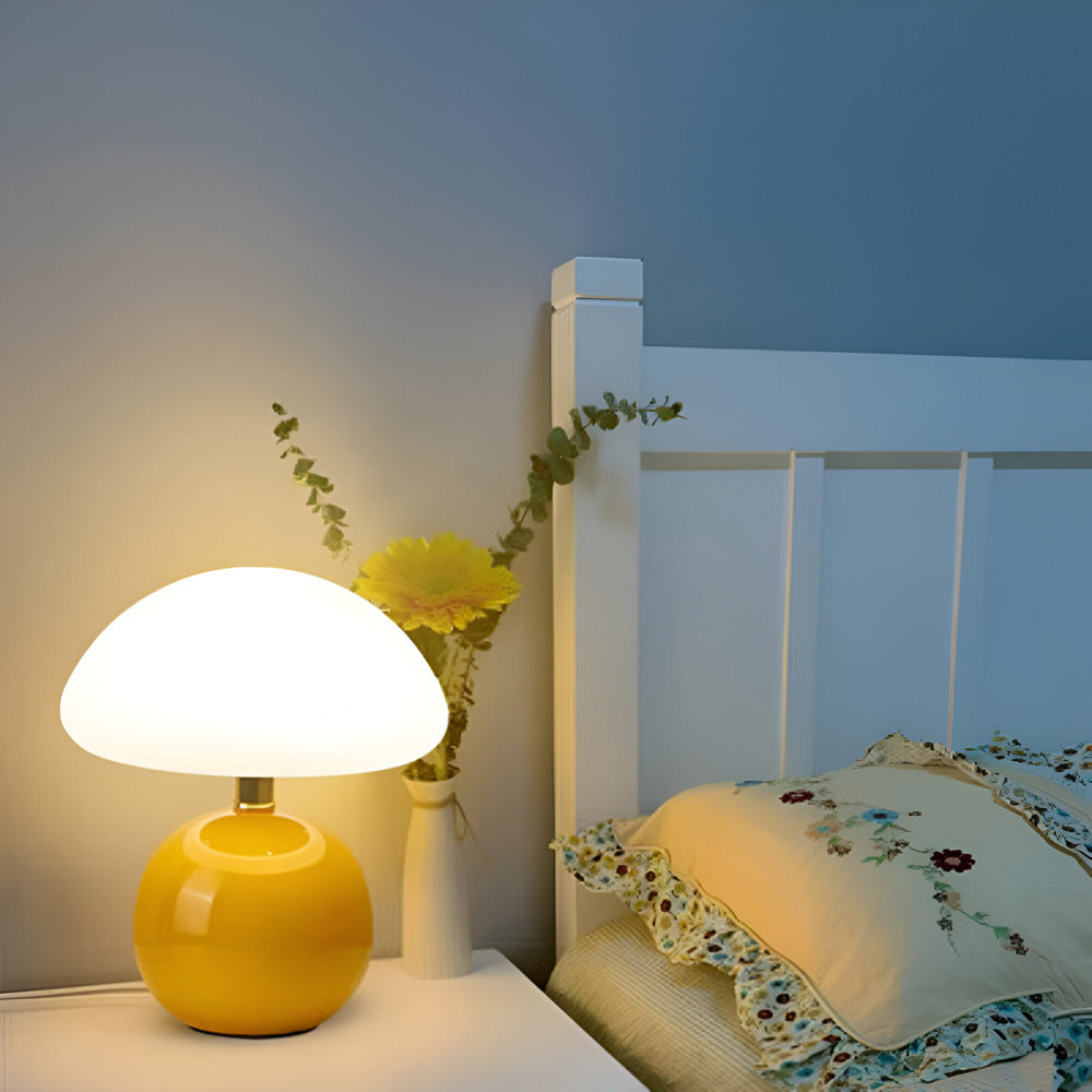 Lumera | elegantní stolní LED lampa ve stylu Bauhaus ve tvaru houby s nastavitelným tříbarevným náladovým osvětlením do moderních interiérů | elesira