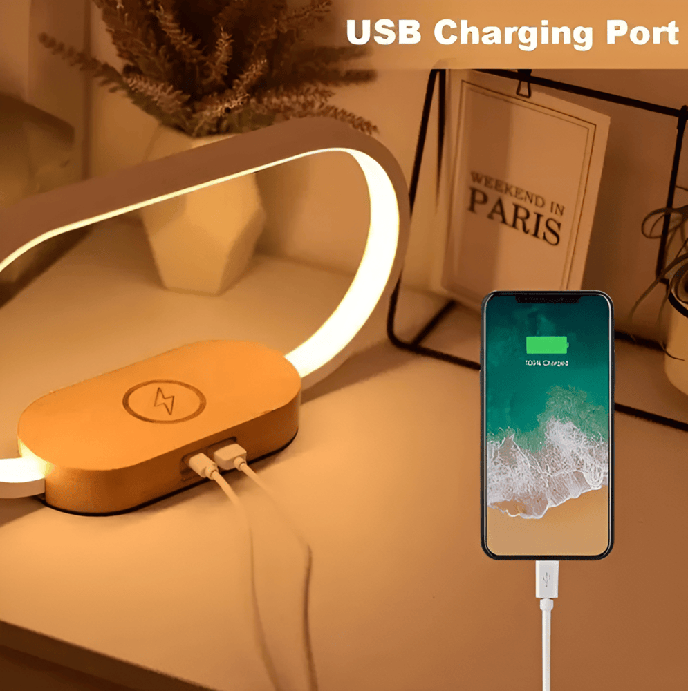 LumaNest | Multifunktionell LED-sängbordslampa med trådlös laddare och digital klocka | elesira