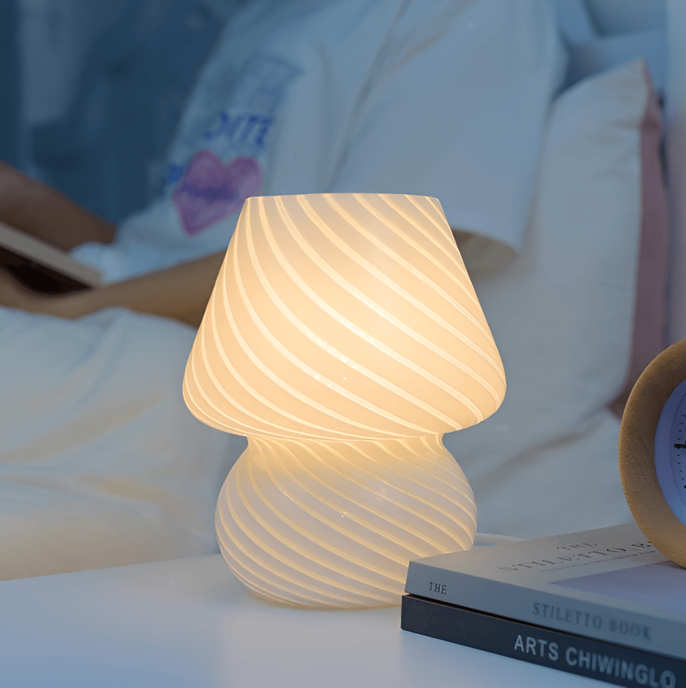 LumenWave | Handblåst randig bordslampa i glas | elesira