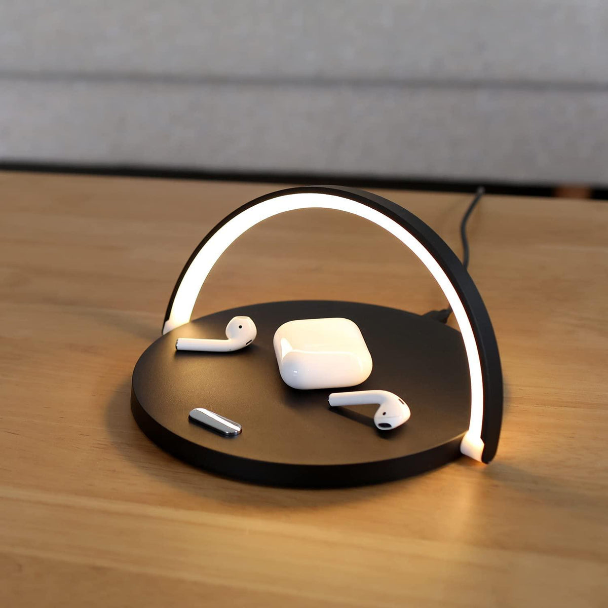 SmartDesk Pro: stație de încărcare wireless 3-în-1 cu lampă LED | elesira