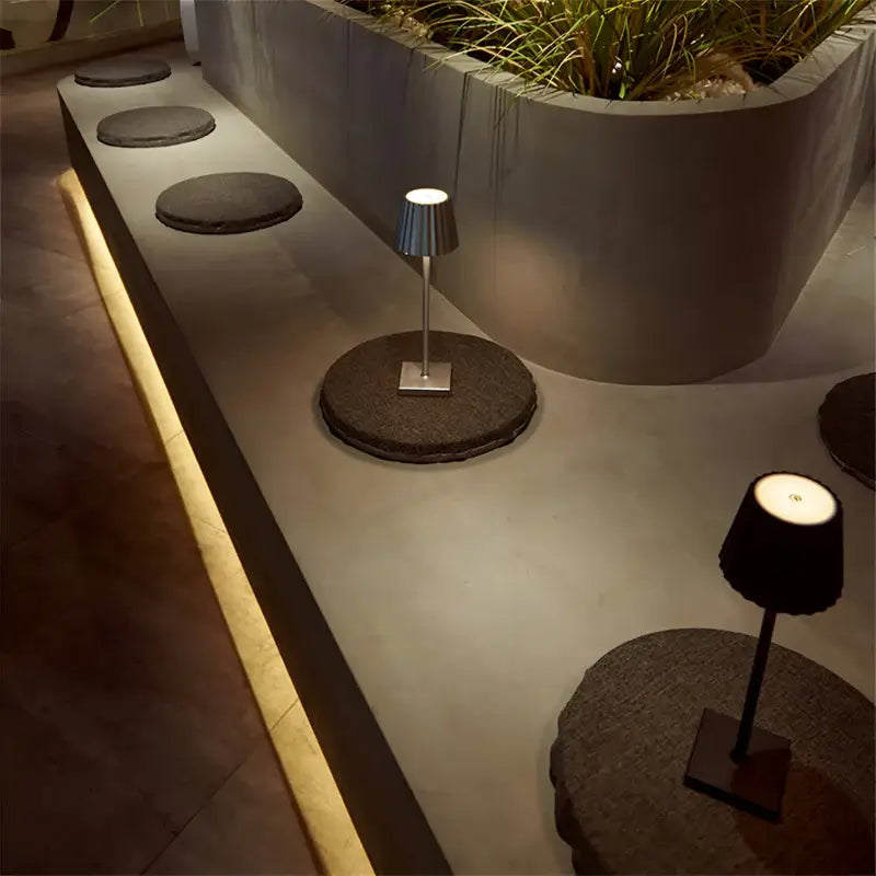 LumaRay | Rechargeable LED Table Lamp, Cordless And Dimmable | elesira