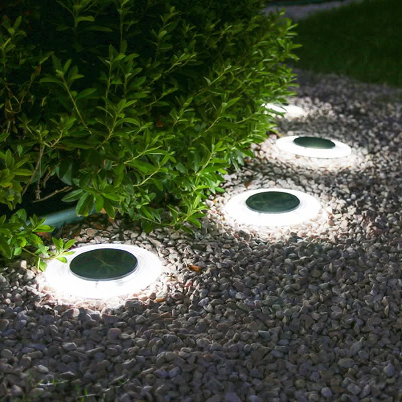 Solarne lampki ścieżkowe do ogrodu, tworzące wieczorną atmosferę na zewnątrz | elesira