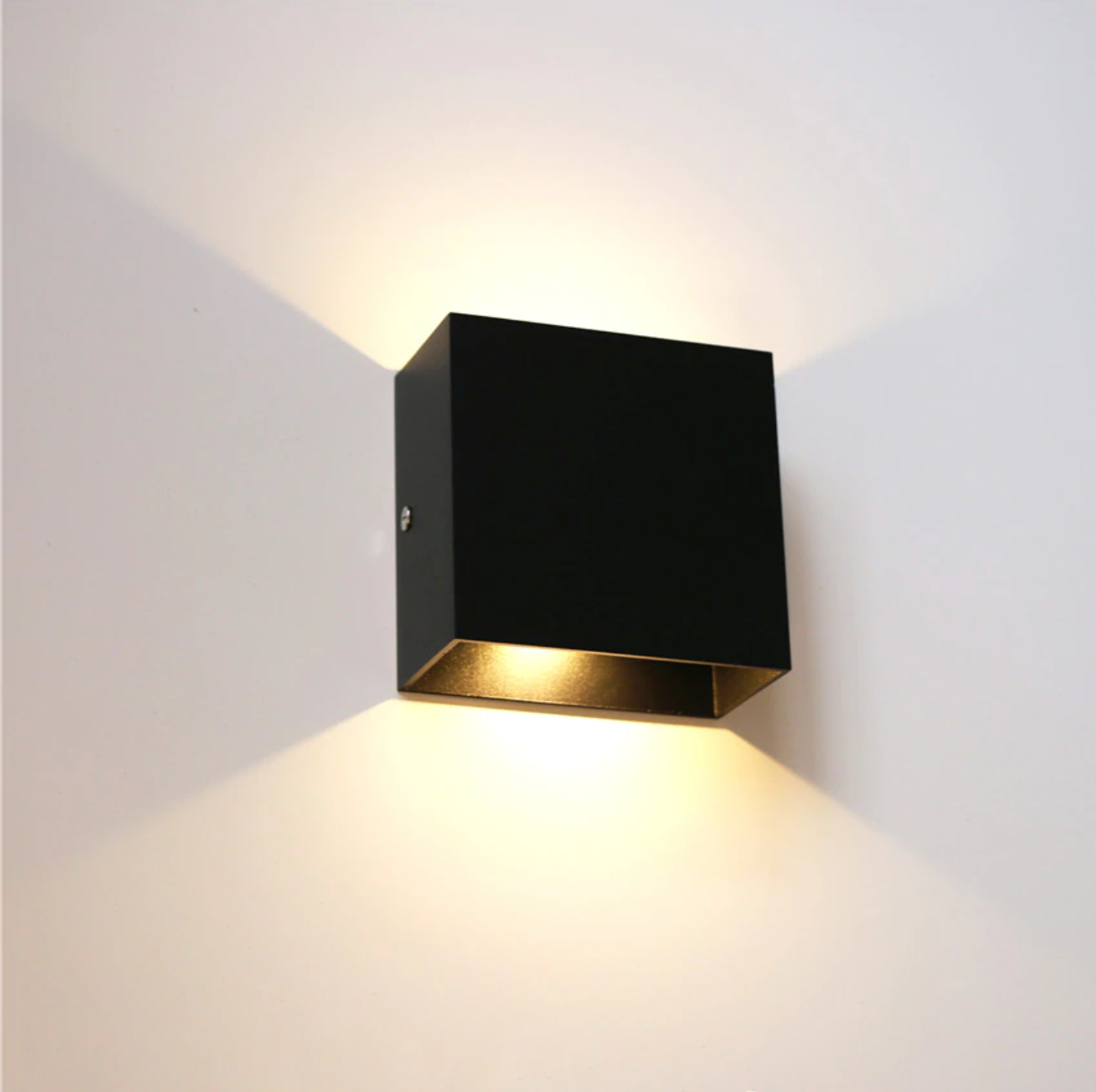 Metal Cube Led Wall Light | elesira