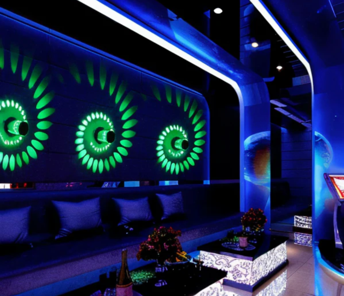 VividSpire-ledwandlamp met kleurverandering – moderne binnenverlichting | elesira