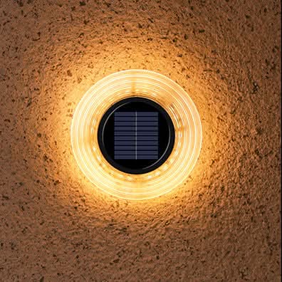 Solarne lampki ścieżkowe do ogrodu, tworzące wieczorną atmosferę na zewnątrz | elesira