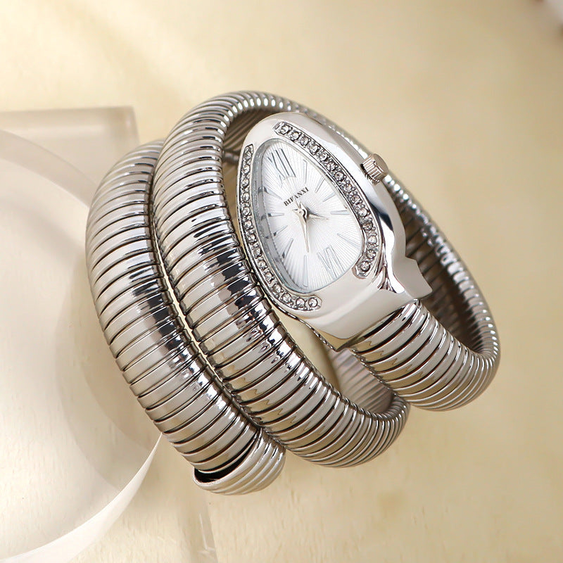 Sleek Serpentine Quartz Timepiece with Customizable Band | elesira