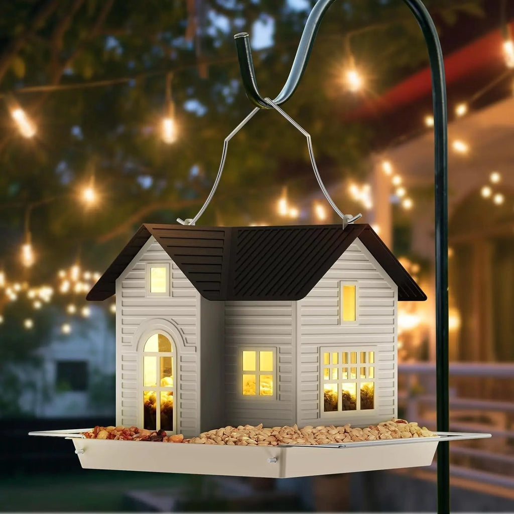 بيت طيور معدني مقاوم للعوامل الجوية بتصميم كوخ مع ضوء LED | إليسيرا