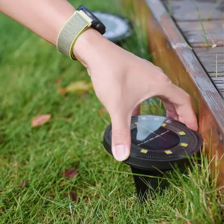 Luci solari da giardino per il terreno con sensore crepuscolare automatico - Resistenti alle intemperie | elesira