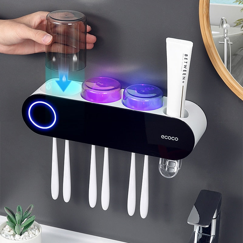 Inteligentny uchwyt na szczoteczki z lampą UV i funkcją dezynfekcji - porządek w łazience | elesira