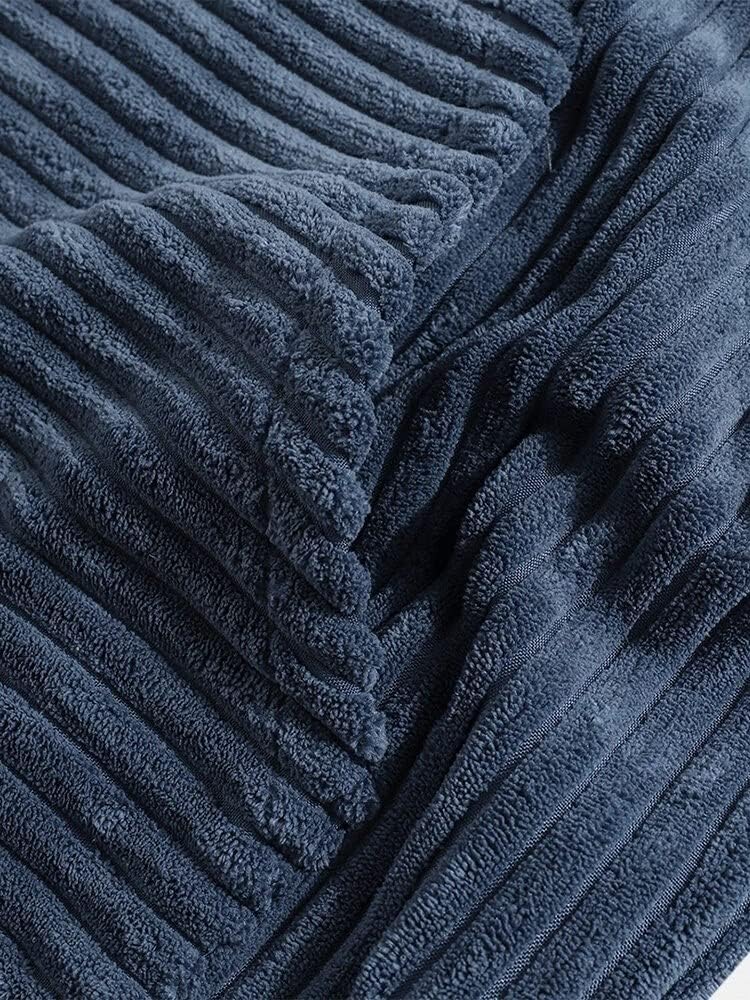 Kapuzenpullover aus weichem Veloursmaterial | elesira