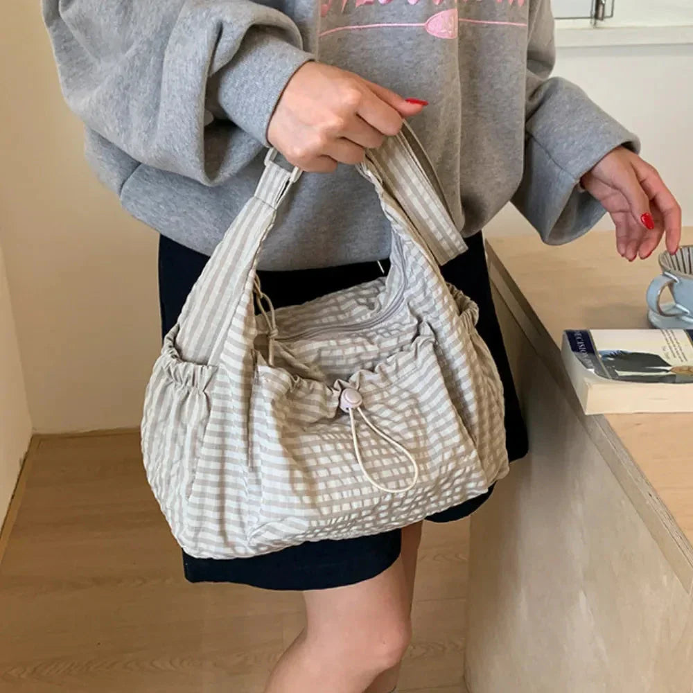 Waterproof Nylon Crossbody Bag | elesira