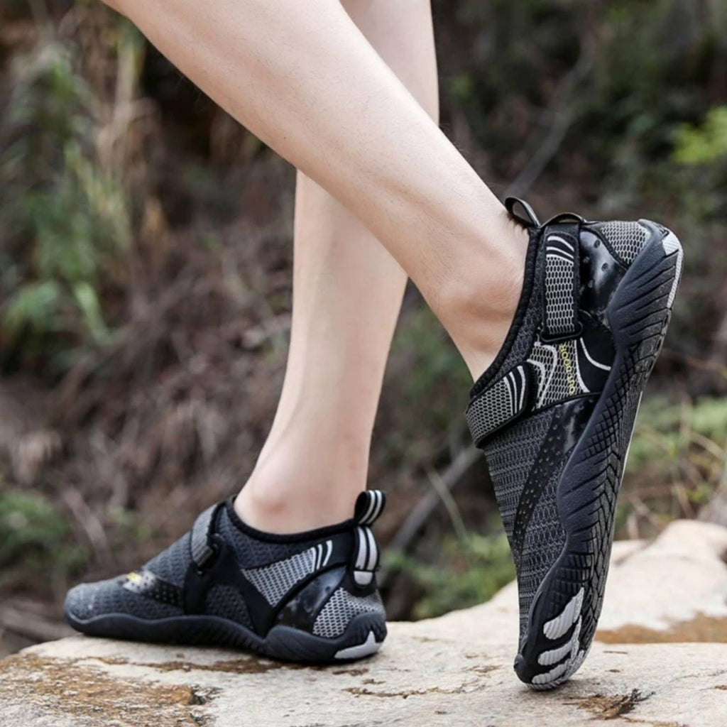 Scarpe da acqua con suola antiscivolo - Supporto ortopedico leggero | elesira