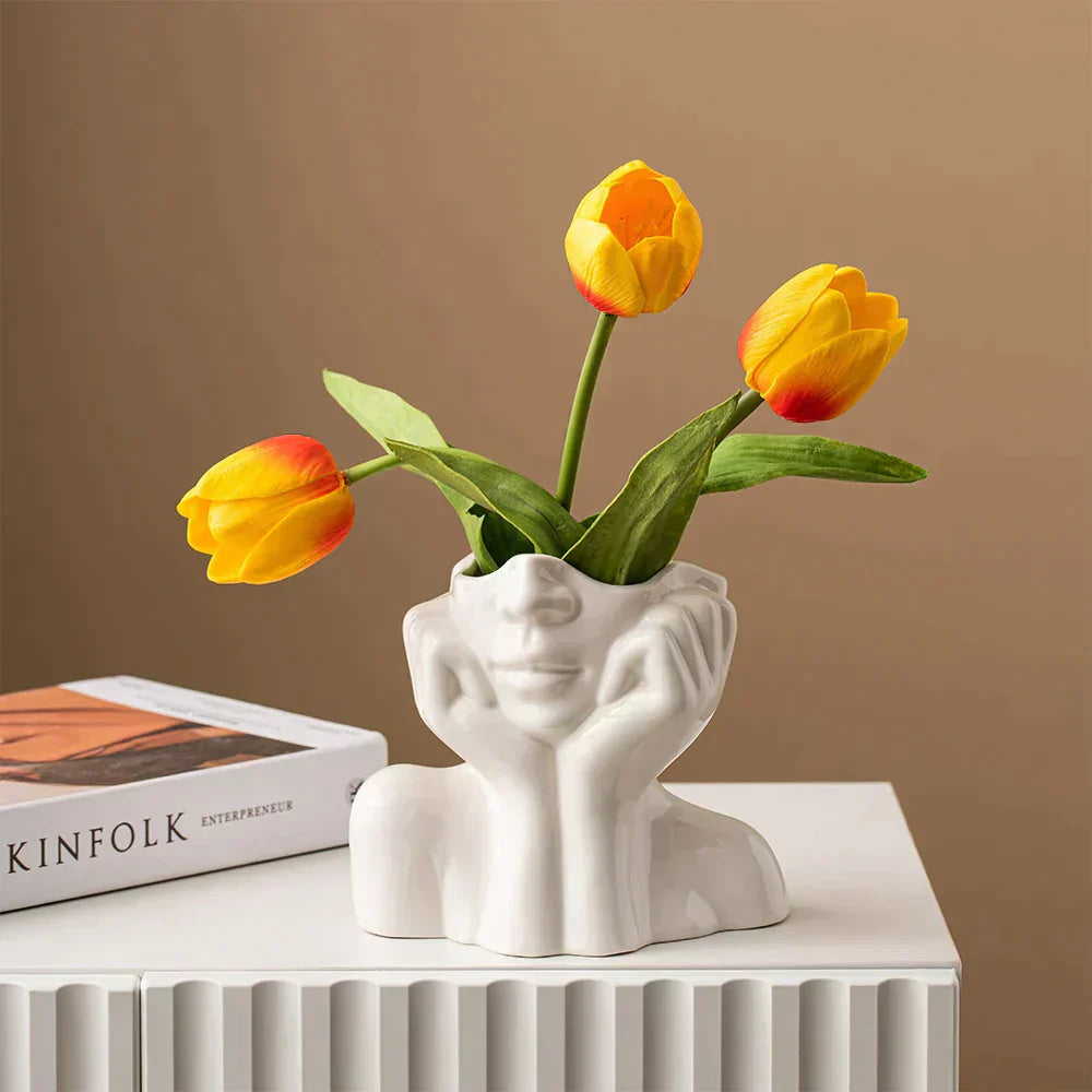 Elegant hvid vase - Stilfuld moderne detalje til dit hjem | elesira