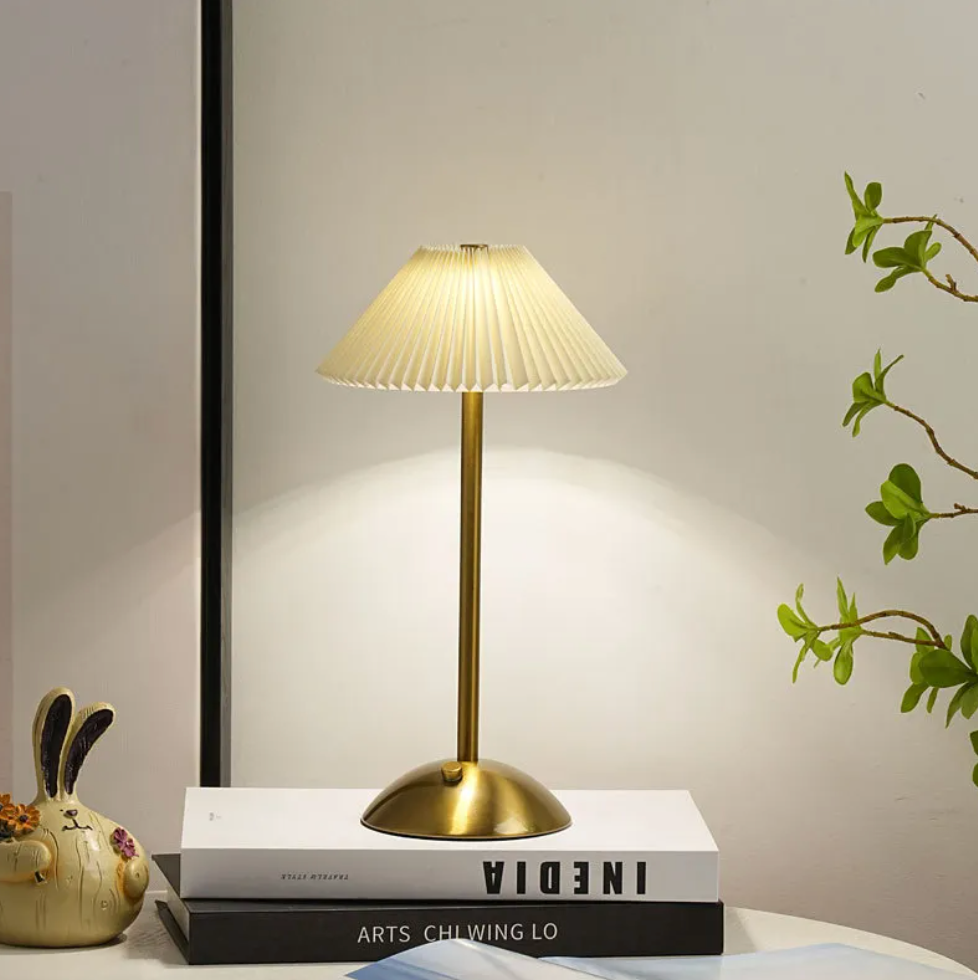 Lámpara de mesa moderna inalámbrica con función de carga USB LumiFold – Regulable en 3 niveles - Lámpara de noche - Sala de estar | elesira