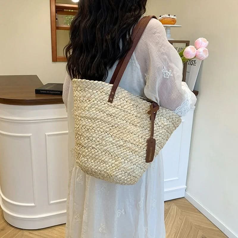 Woven Straw Tote Bag for Beach Use | elesira