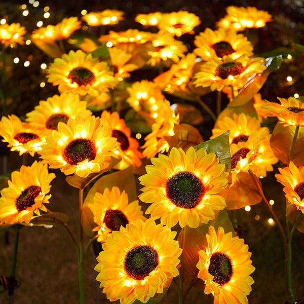 SolarBloom | Trasforma le tue notti con una calda luce solare senza sforzo | elesira