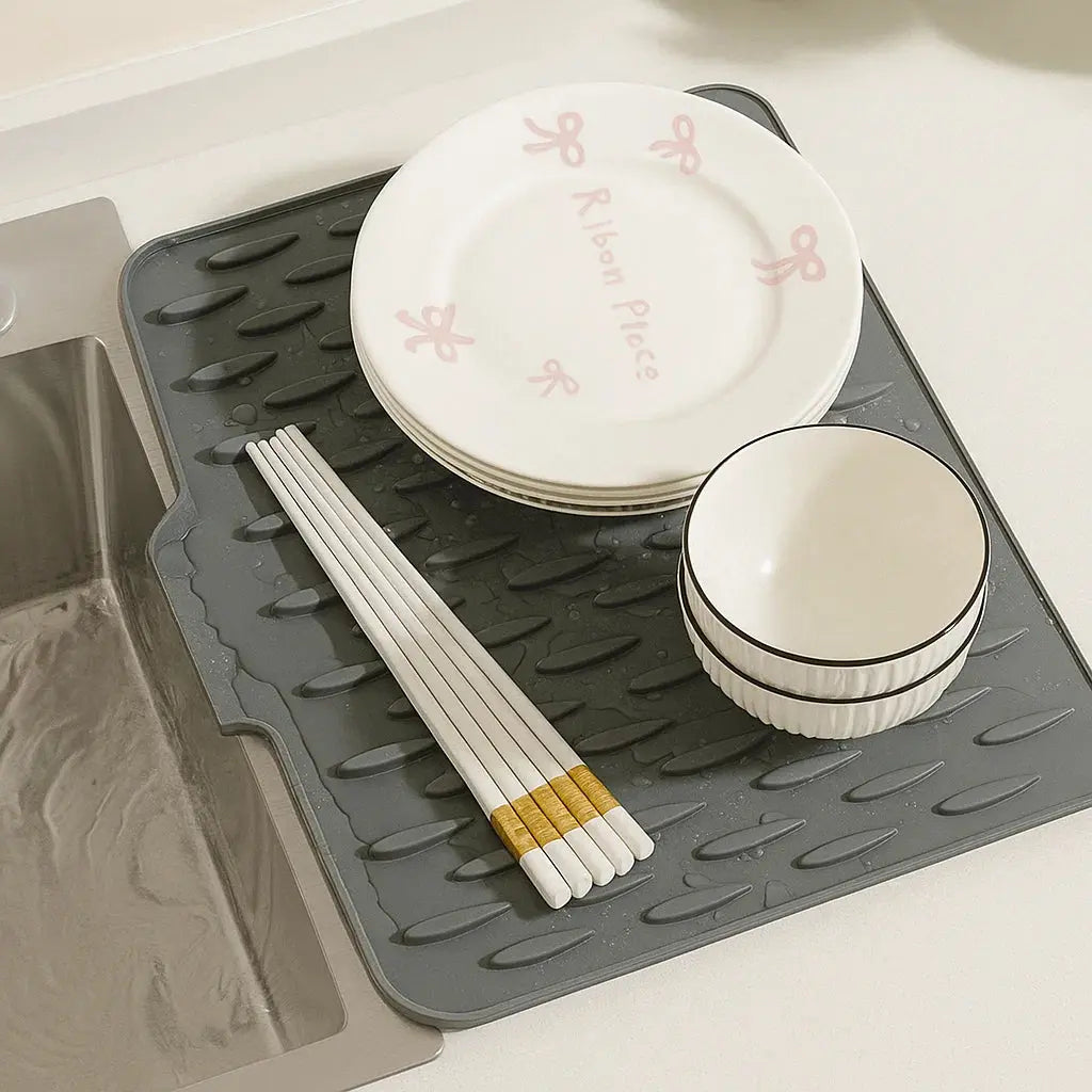 Sleek Silicone Drying Mat for Your Kitchen Sink | elesira