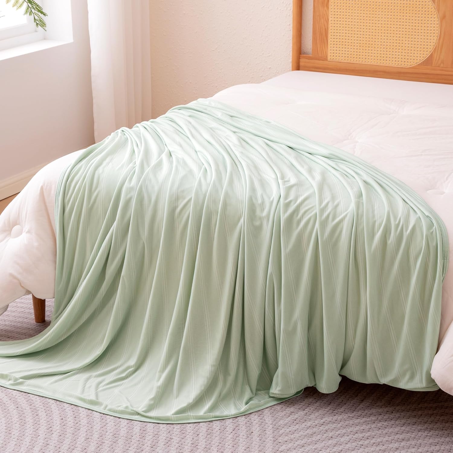 Cooling Comfort Reversible Blanket For Hot Sleepers, Soft Lightweight Throw For Bed And Couch - Elesira