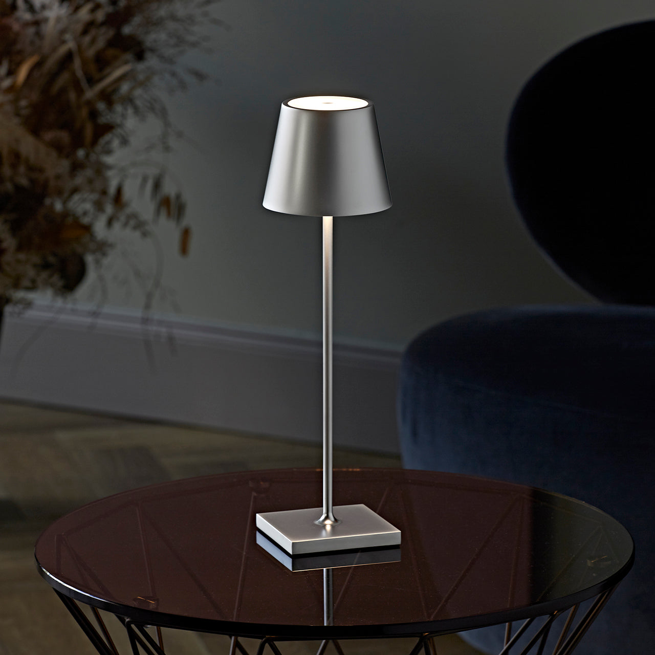 Lumenlux | Discount on multiple purchase - dimmable table lamp with USB -C | elesira