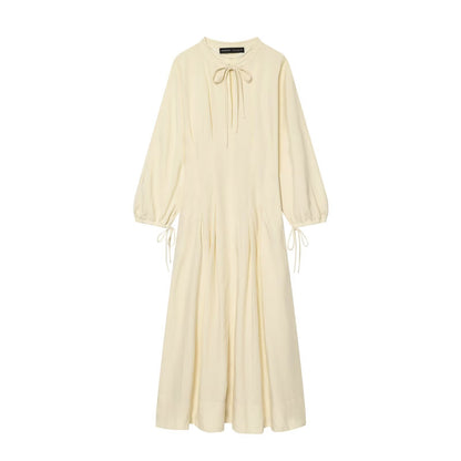 Robe Plissée Cintrée Col Rond