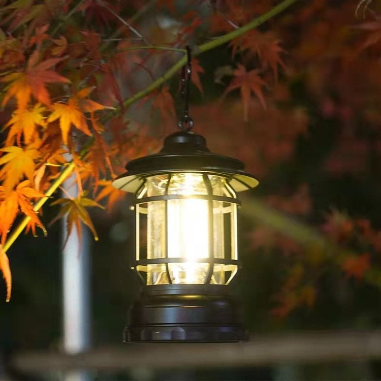 Portable Retro Camping Lamp | elesira