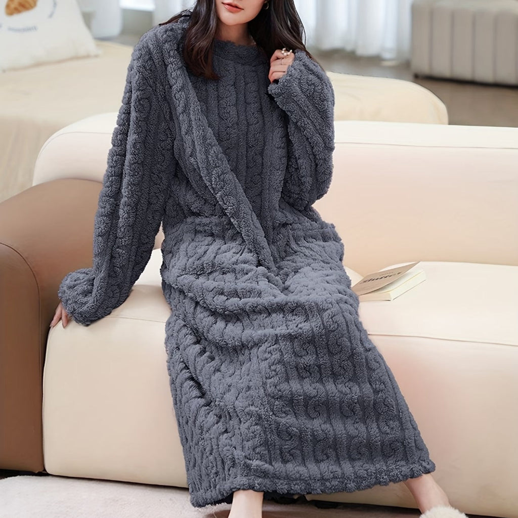 Warm Fleece Nightdress – Comfort for Chilly Evenings | elesira