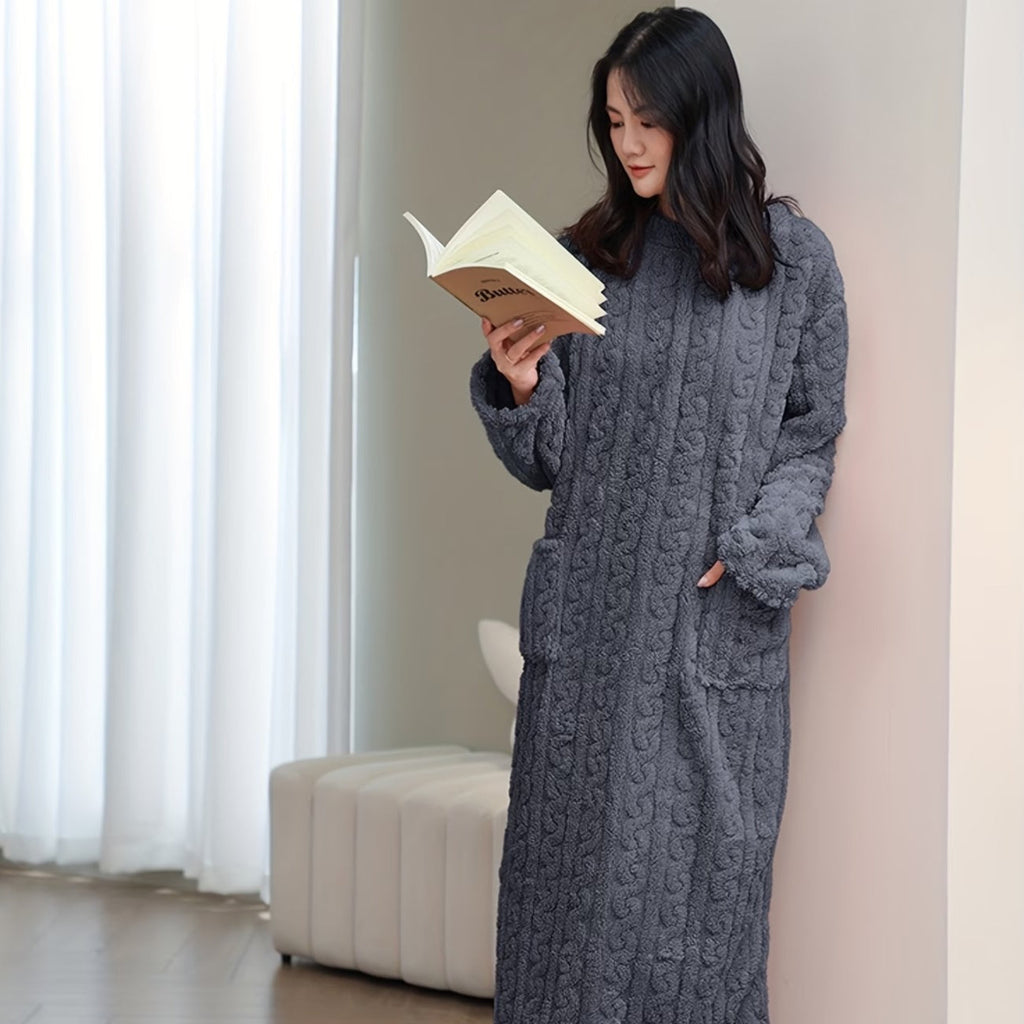 Warm Fleece Nightdress – Comfort for Chilly Evenings | elesira
