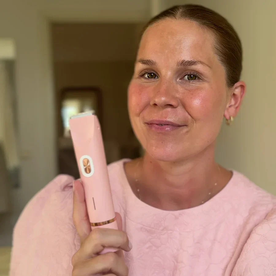 VelvetEase | Erleben Sie schmerzfreies Rasieren und enthüllen Sie jeden Tag seidig-glatte Haut, die Ihr Selbstbewusstsein stärkt | elesira