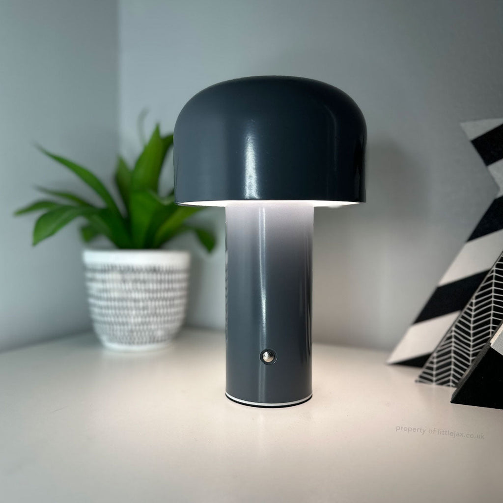 Elegancka nowoczesna bezprzewodowa lampa w kształcie grzybka | elesira