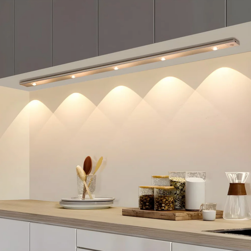 SmartLight - Ασύρματο φωτιστικό LED με ενσωματωμένο αισθητήρα κίνησης | elesira