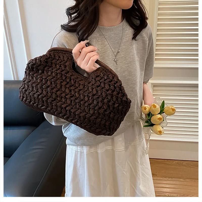 Sac bandoulière en raphia tressé au design élégant | elesira