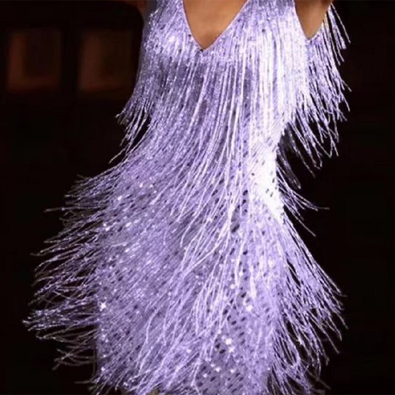 Vestido con borlas VirellaVibe | Despierta una confianza irresistible y atrae todas las miradas al instante | elesira