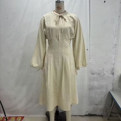 Robe Plissée Cintrée Col Rond