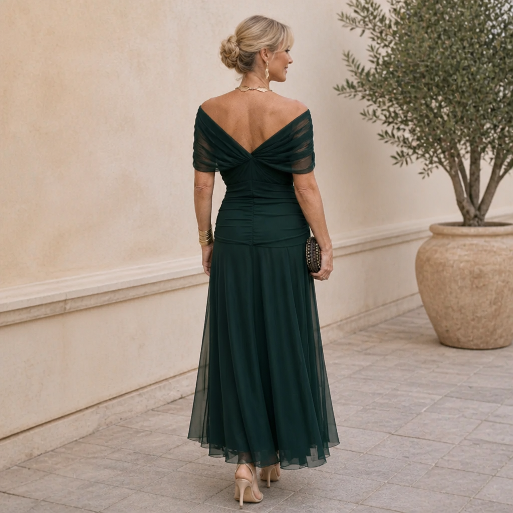 VeloraMist – Vestido de chiffon elegante, drapeado e com ombros descobertos, e saia sereia esvoaçante | elesira