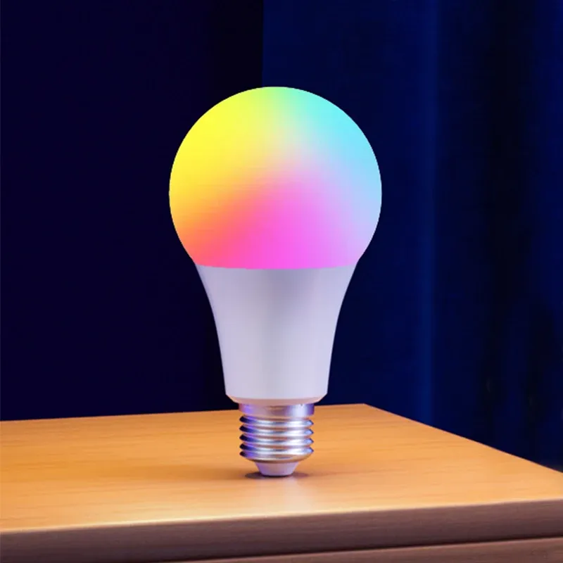 Lampadina intelligente dai colori vivaci e cangianti con telecomando | elesira