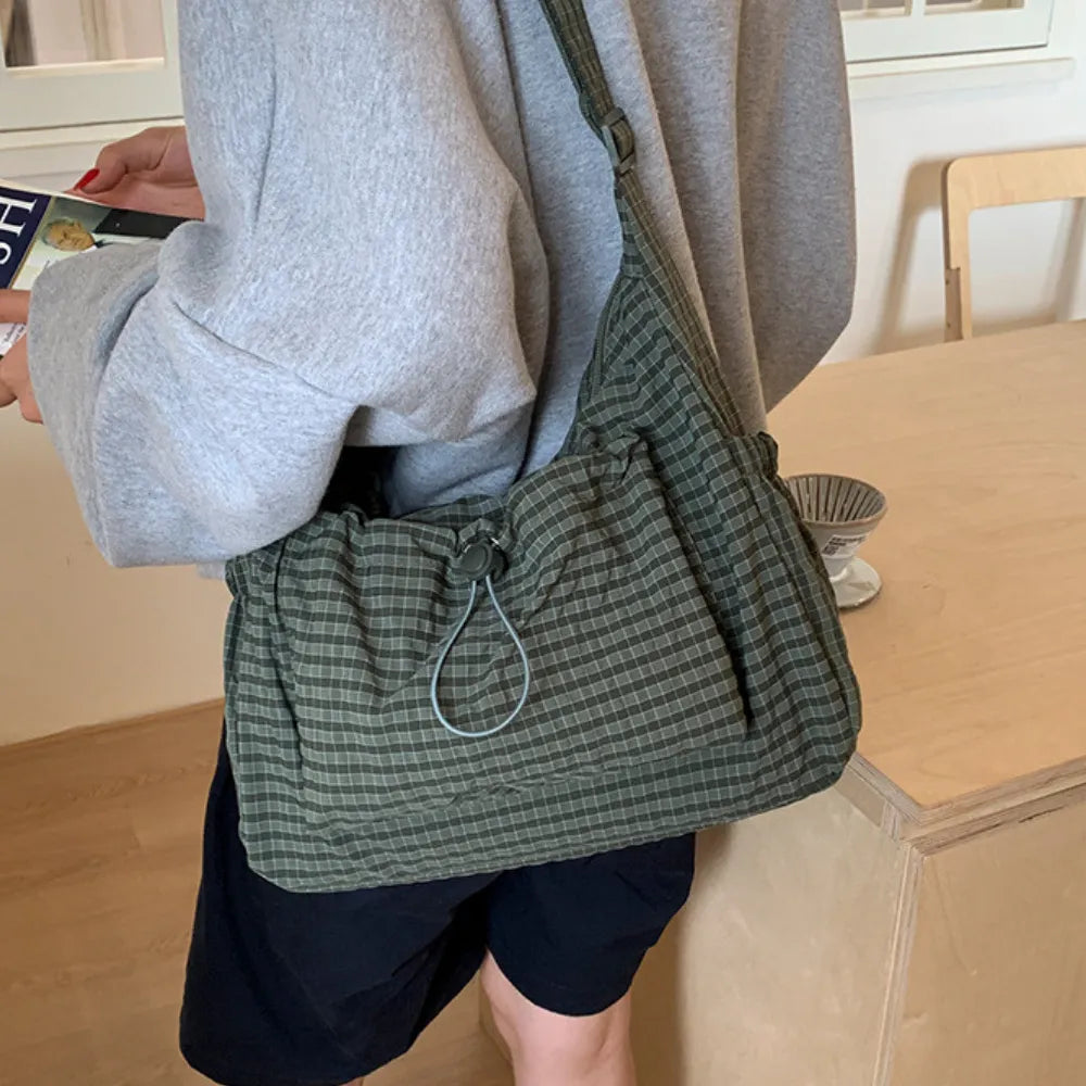 Waterproof Nylon Crossbody Bag | elesira