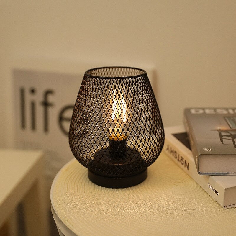 Industriell burformad sängbordslampa | elesira